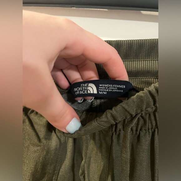 Womens North Face Joggers - Picture 3 of 3